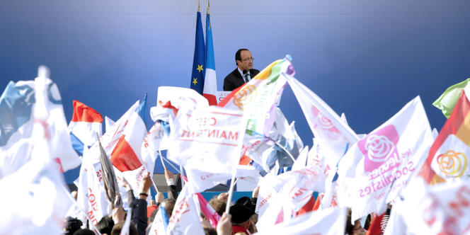 François Hollande en meeting à Bordeaux, le 19 avril.