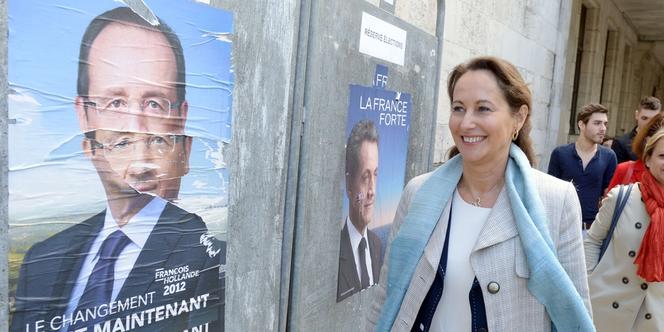 Ségolène Royal à son arrivée à son bureau de vote, à la Rochelle, dimanche 6 mai 2012.