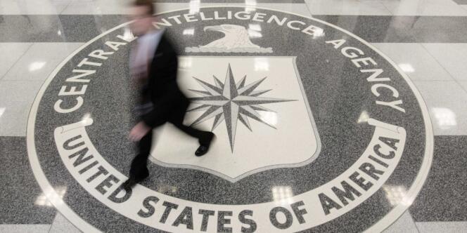 Quelque 12 500 employés de la CIA, sur les 20 000 que compterait l'agence, sont concernés par le 