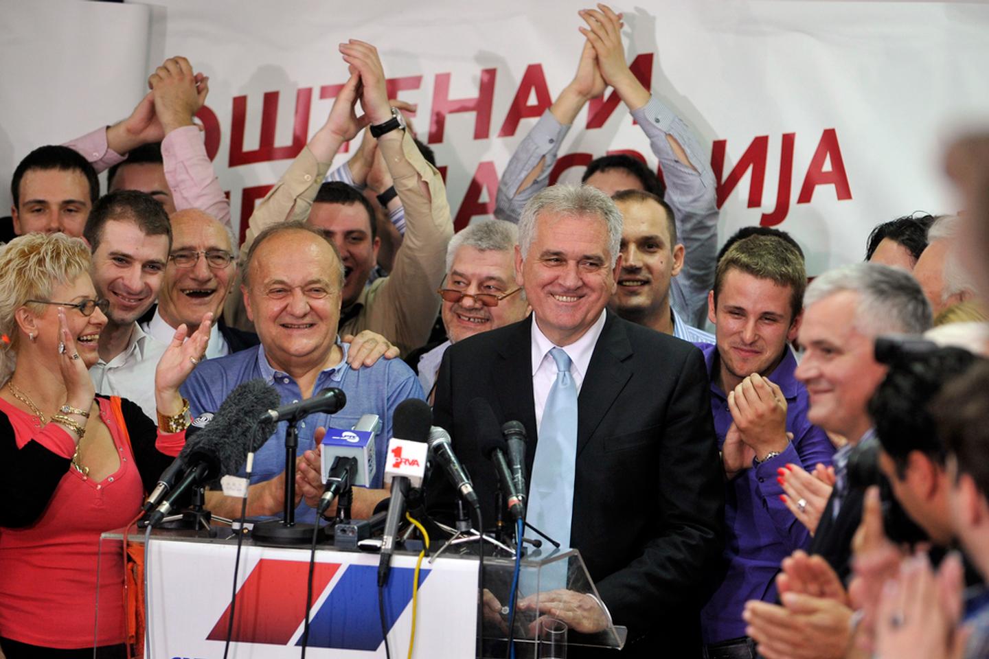 Surprise en Serbie : le nationaliste Tomislav Nikolic gagne la ...