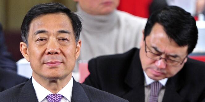 Bo Xilai et Wang Lijun (en arrière-plan), le 7 janvier 2012.