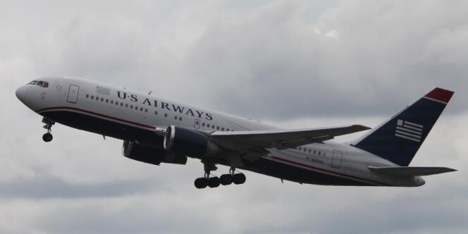 Le vol US Airway 787 arrive à Bangor, dans le Maine, le 22 mai 2012.
