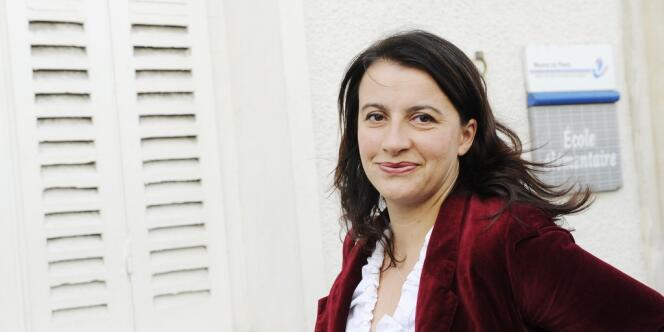 La ministre du logement, Cécile Duflot, à l'initiative de la loi relative à l'accès au un logement et un urbanisme rénové (loi ALUR).