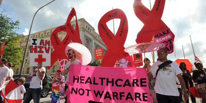 Lors d'une marche, le 22 juillet, à Washington, appelant les Etats à maintenir leurs promesses de financements dans la lutte contre le sida.