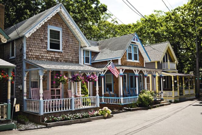 Martha's Vineyard compte 132 Gingerbread Houses, des bungalows en planches à la décoration soignée. Seules deux de ces 