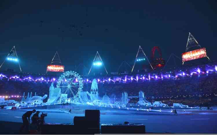 The closing ceremony for the 2012 London Olympic Games begins at Olympic Stadium in London on August 12, 2012. Rio de Janeiro will host the 2016 Olympic Games.  AFP PHOTO / ODD ANDERSEN