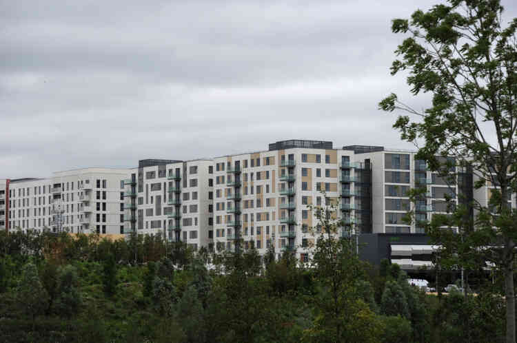 A picture shows a general view of the Athletes Village in the London 2012 Olympic Park in east London on July 18, 2012. AFP PHOTO / CARL COURT