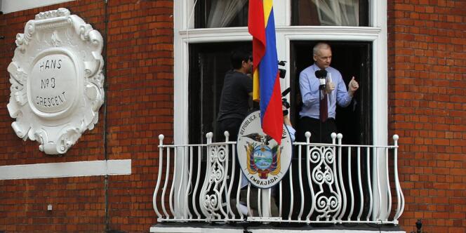Julian Assange s'est exprimé du balcon de l'ambassade équatorienne à Londres, le 19 août.