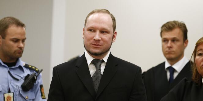 Anders Behring Breivik au tribunal d'Oslo le 24 août 2012. 