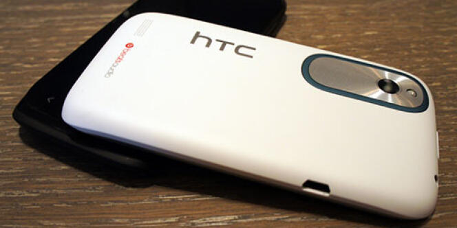 Au Salon d'électronique grand public à Berlin, le taïwanais HTC a annoncé dans un communiqué de presse l'arrivée d'un nouveau smartphone : Desire X.