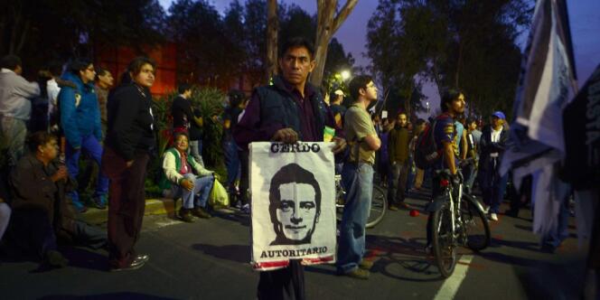 Une manifestation contre la validation de l'élection de Enrique Pena Nieto, le 31 août à Mexico.  
