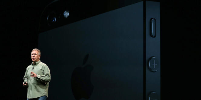 Phil Schiller, vice-président d'Apple, présente le nouvel iPhone, le 12 septembre.