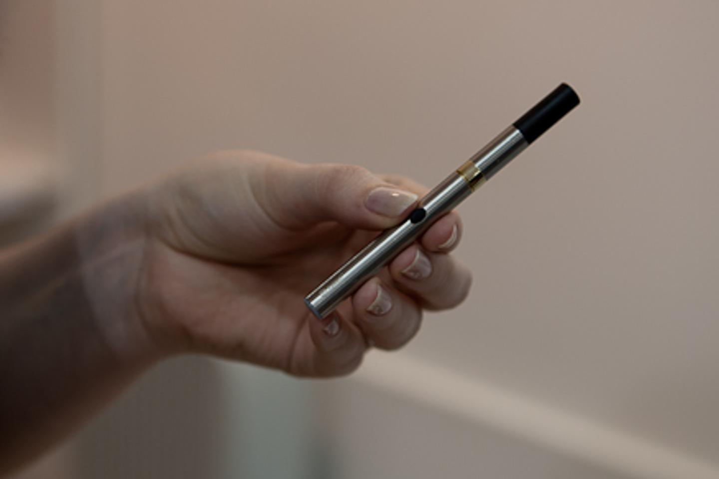 Des cigarettes lectroniques "pas si inoffensives"