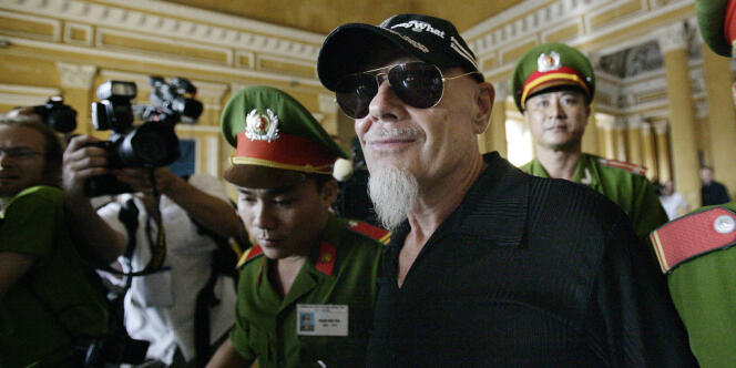 Gary Glitter en 2006 à Ho Chi Minh ville au Vietnam peu après avoir été arrêté.