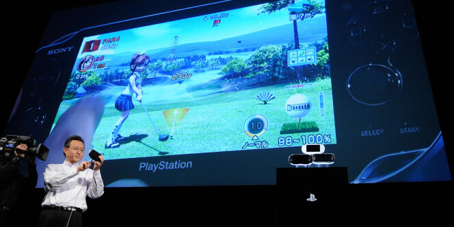 Shuhei Yoshida, lors de la présentation de la Playstation Vita, en janvier 2011.