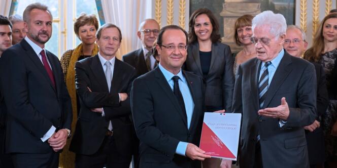 La commission présidée par Lionel Jospin a remis son rapport au président de la République, François Hollande, vendredi 9 novembre.