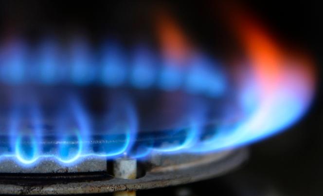 En France, le tarif réglementé, qui concerne encore un tiers des 10,7 millions d’abonnés au gaz, augmentera de 9,96 % au 1er juillet.