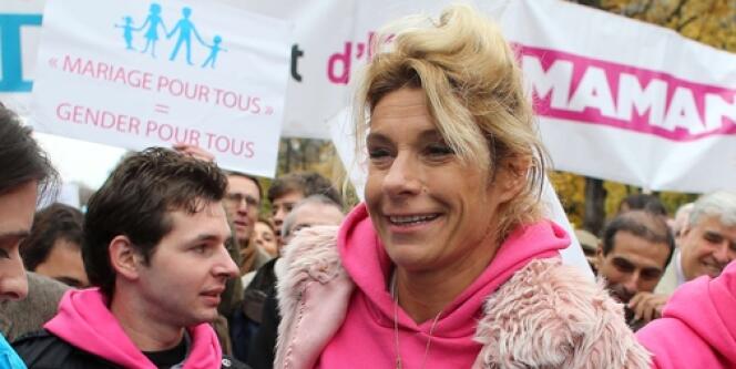 Frigide Barjot lors de la manifestation contre le mariage homosexuel, le 17 novembre 2012 à Paris.