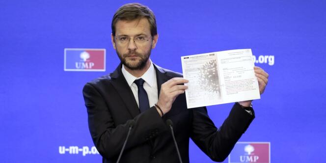 Jérôme Lavrilleux brandit un procès-verbal de la Cocoe constatant 128 enveloppes de trop par rapport au nombre de gens ayant émargé au bureau de vote numéro 1 des Alpes-Maritimes.
