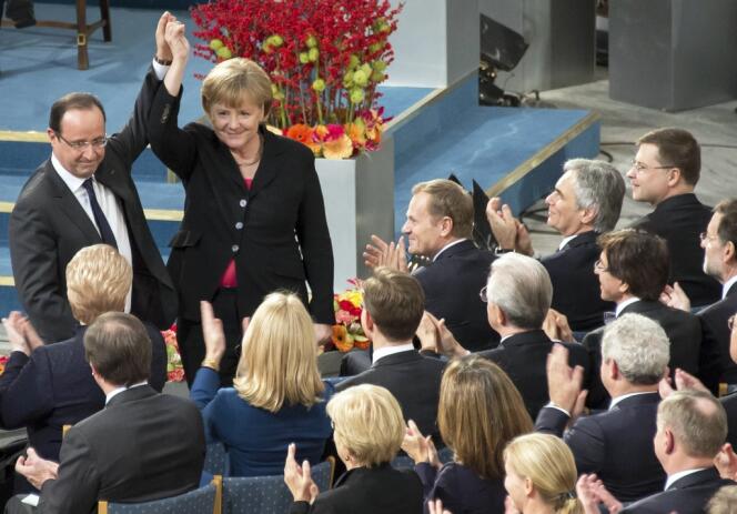 Angela Merkel et François Hollande durant la cérémonie de remise du prix Nobel de la paix, le 10 décembre 2012 à Oslo.