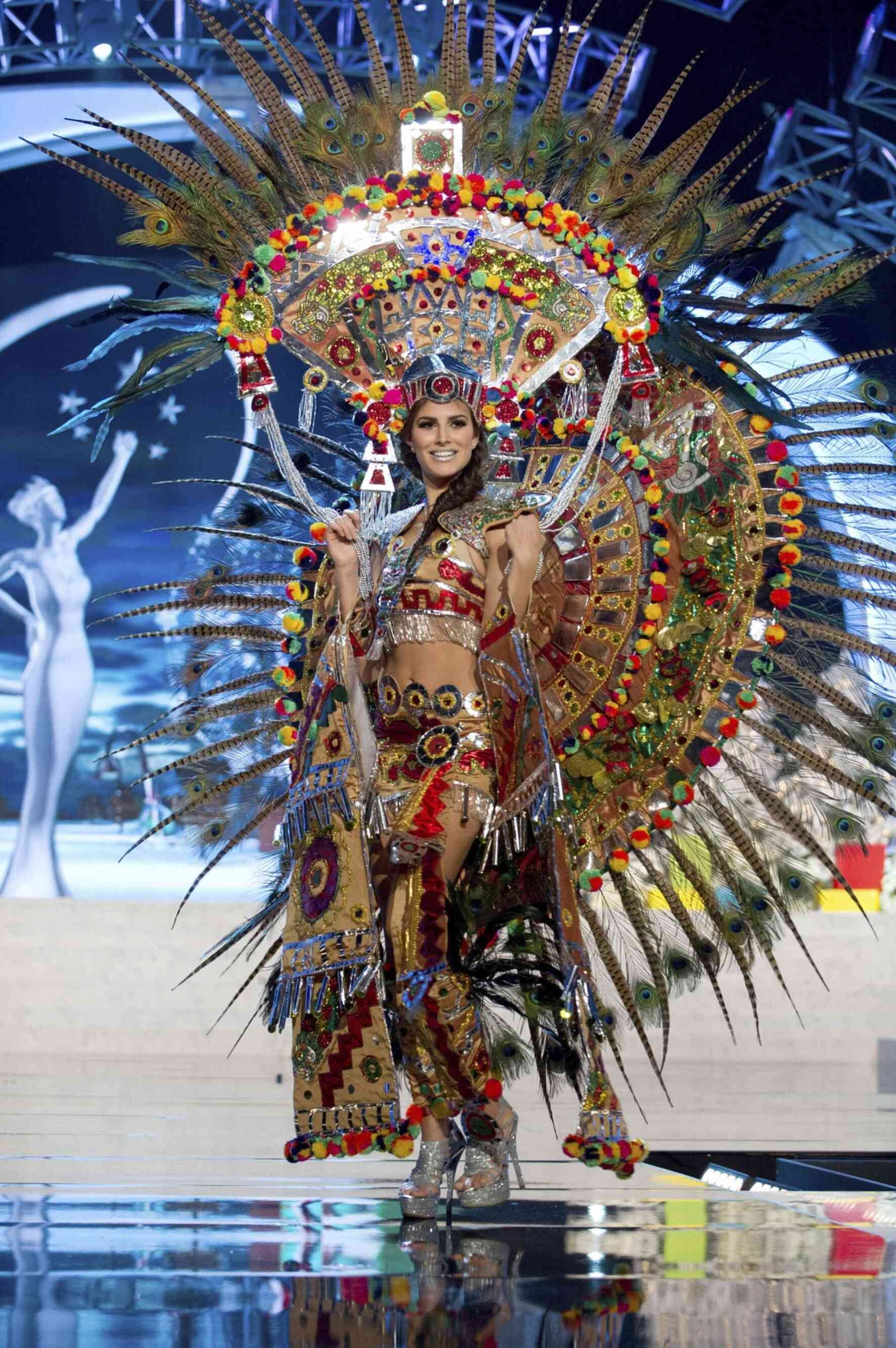 Les plus beaux costumes nationaux du concours de Miss Univers