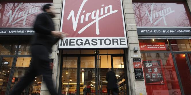 Les salariés de Virgin craignent une vente à la découpe, qui entraînerait la fermeture des boutiques les moins rentables et des licenciements.