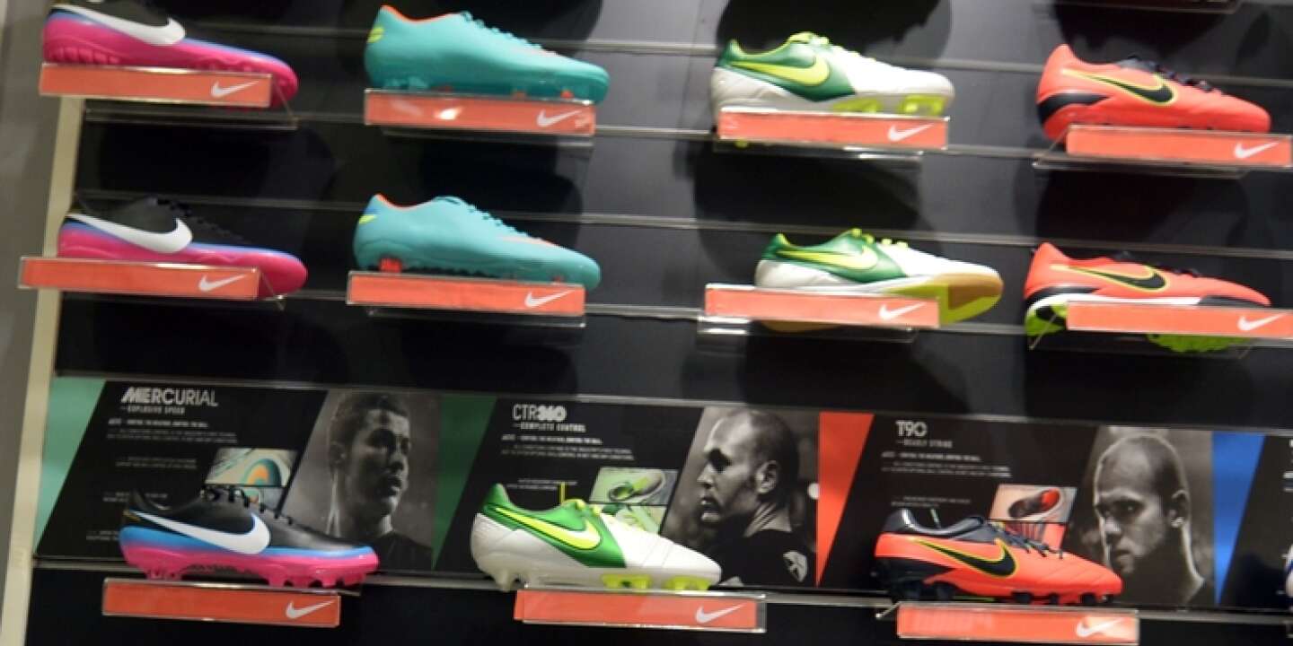 insalubre Inmuebles herir Des sous-traitants de Nike accusés de ne pas payer le salaire minimum