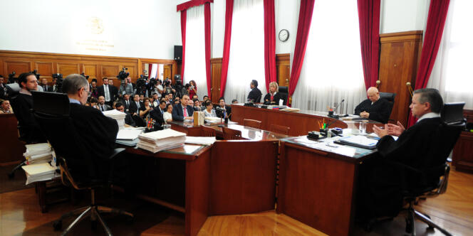 Session de la Cour suprême mexicaine pendant sa discussion du dossier de Florence Cassez, le 21 mars 2012.