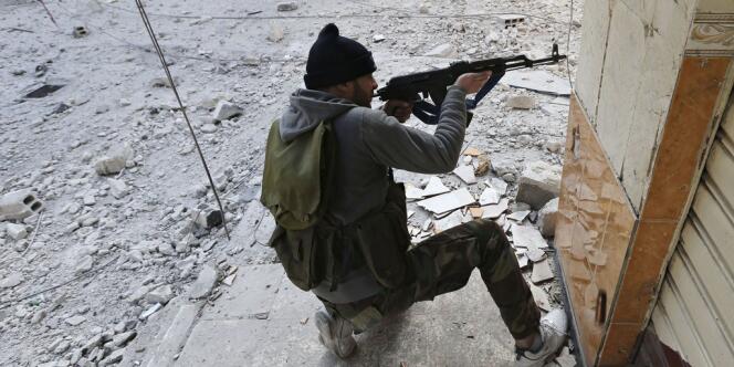 Un combattant de l'armée syrienne libre, le 25 janvier 2013.