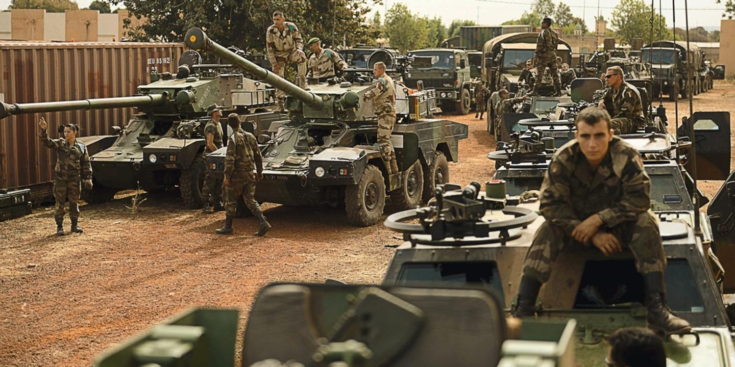 Serval Quand L Armée Filme Sa Guerre "Serval, quand l'armée filme la guerre"