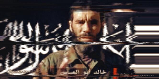 Leader du groupe à l'origine de la prise d'otages d'In Amenas, Mokhtar Belmokhtar avait exigé, dans une vidéo mise en  ligne le 20 janvier, l'arrêt des bombardements  français au Mali.
