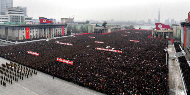Photo fournie par l'agence officielle nord-coréenne de presse d'un rassemblement célébrant le succès du 3e essai nucléaire du pays, à Pyongyang.