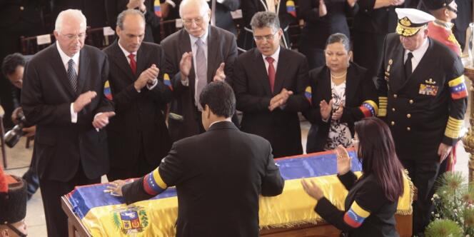 Le président par intérim du Venezuela Nicolas Maduro pendant les funérailles d'Hugo Chavez à Caracas, le 8 mars. 