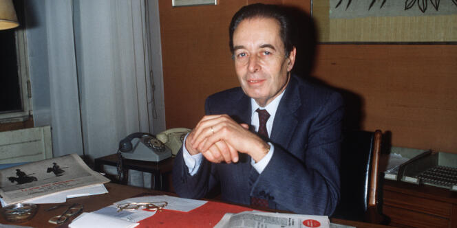 André Fontaine, qui fut successivement reporter, chef de service, rédacteur en chef, éditorialiste, directeur et chroniqueur retraité au 