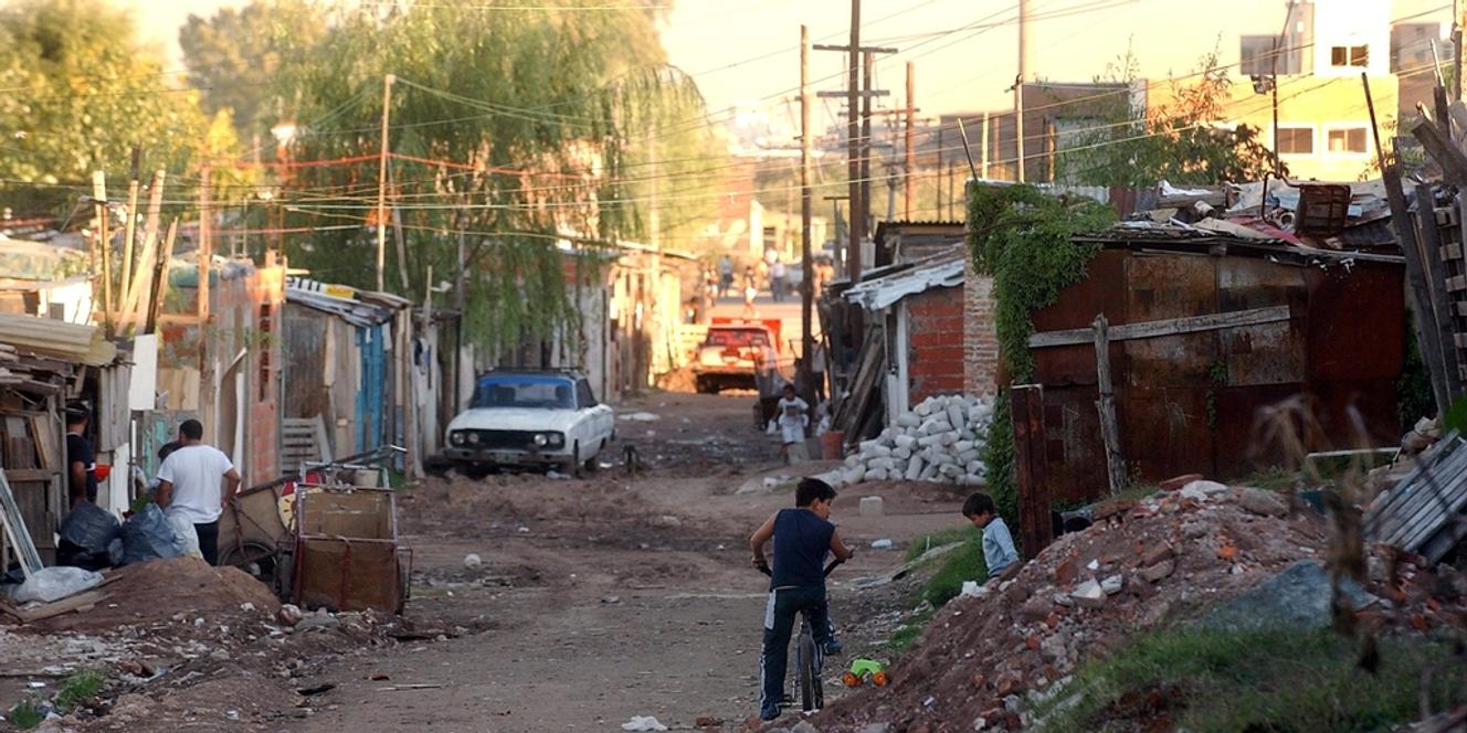 Pape François A villa 21, barrio de Buenos Aires, on célèbre le « pontife des bidonvilles