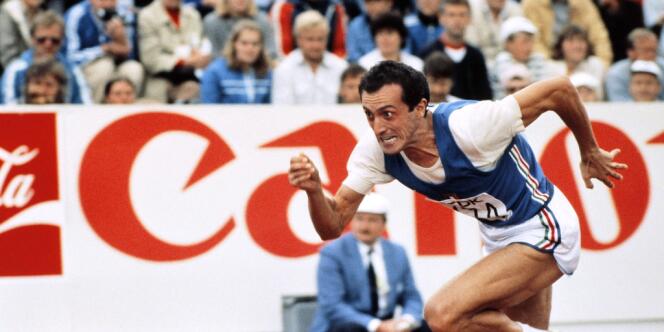 Pietro Mennea sur l'épreuve du 200 m aux championnats du monde à Prague en 1983.