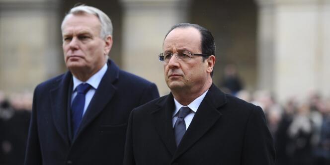 La cote de popularité de François Hollande a chuté de six points en mars, avec 68 % des Français mécontents de son action et seulement 31 % de  satisfaits, selon un sondage Ifop pour le JDD.  Celle du premier ministre Jean-Marc Ayrault a également reculé en mars, avec 36 % de satisfaits (-1 point) et 61 % de mécontents (+1 point).