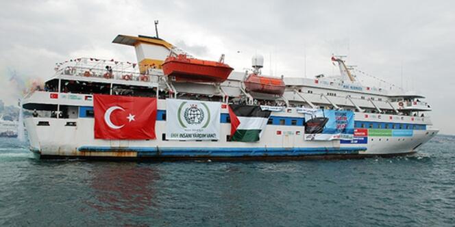 Le « Mavi-Marmara » le 28 mai 2010, trois jours avant l'assaut donné par un commando israélien pour empêcher le navire d'accoster sur la bande de Gaza. 