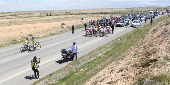 La course na été interrompue, lundi 1er avril, près de Fès.