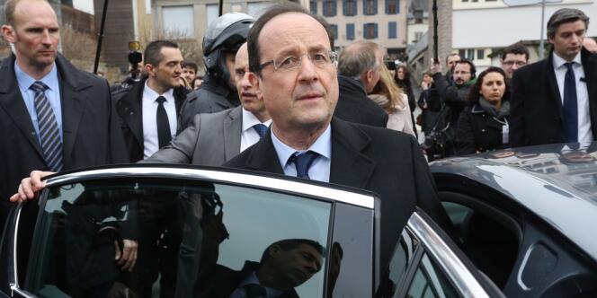 François Hollande en visite à Tulle, le samedi 6 avril.