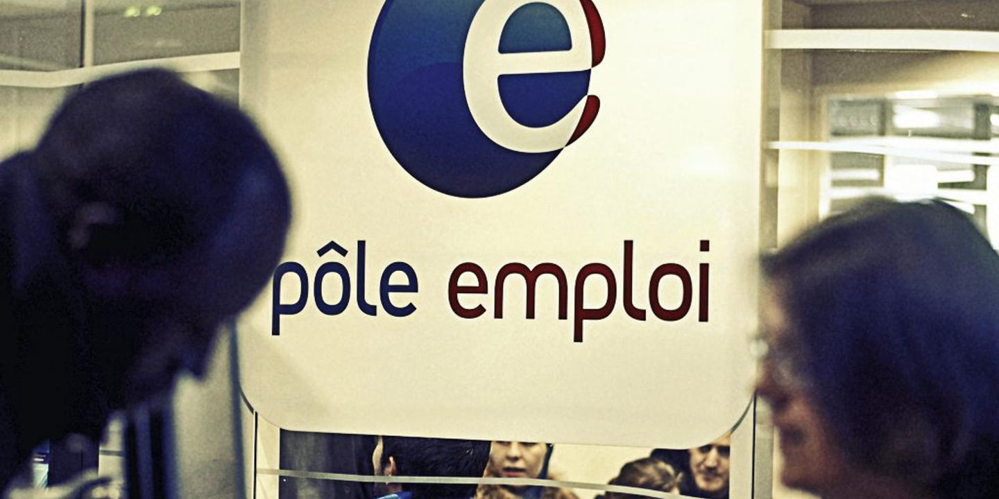 Le Defenseur Des Droits Juge Le Pole Emploi Coupable De