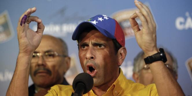 Le candidat de l'opposition Henrique Capriles Radonski conteste la victoire de son rival chaviste Nicolas Maduro.