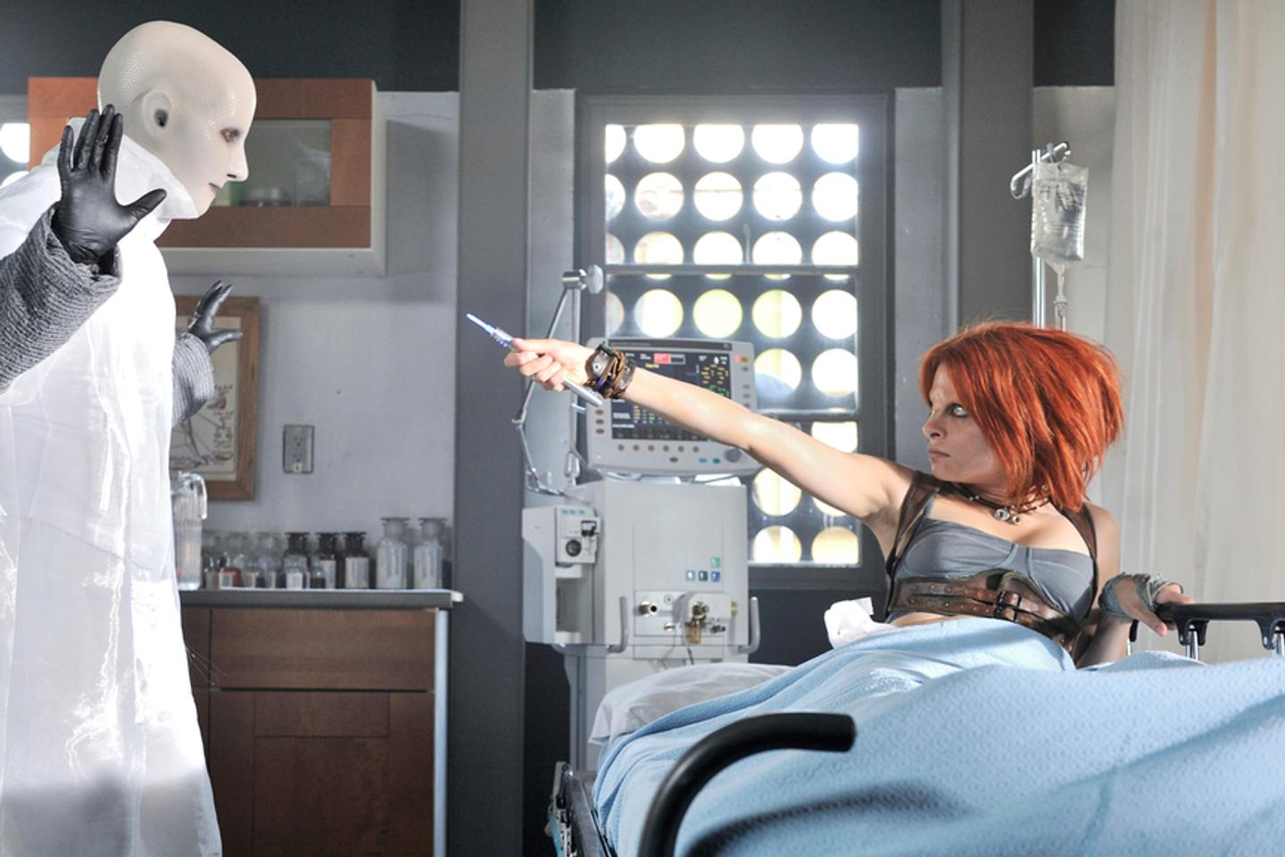 Carte Postale Promotionnelle Defiance - Jeu Vidéo / Série TV - Trion - Comme Neuve