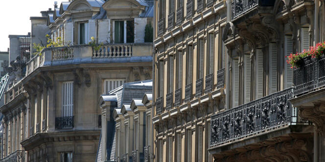 Immeubles d'habitation à Paris, dans le 8e arrondissement. 