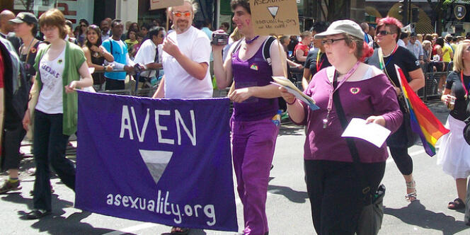 Un défilé pour sensibiliser la population à l'asexualité, le 3 juillet 2010 à Londres.