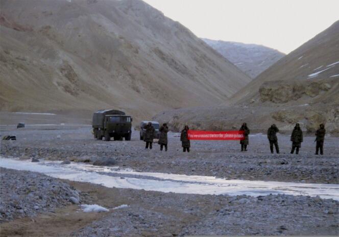 Des troupes chinoises au Ladakh, en Inde, le 5 mai. La zone est contestée depuis des décennies par les deux géants asiatiques.