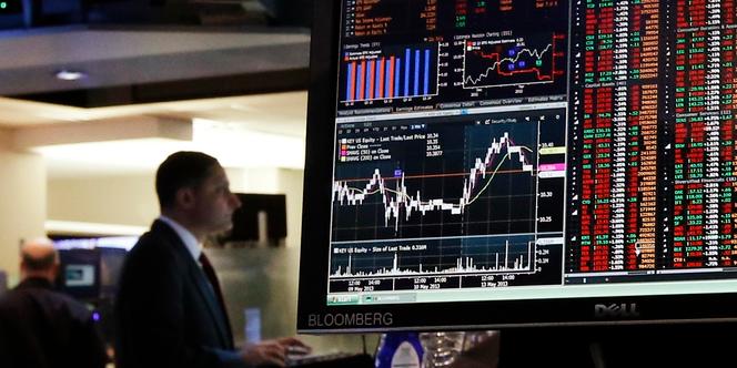 Le Monde 2016 Un Mail Interne à La Banque Américaine