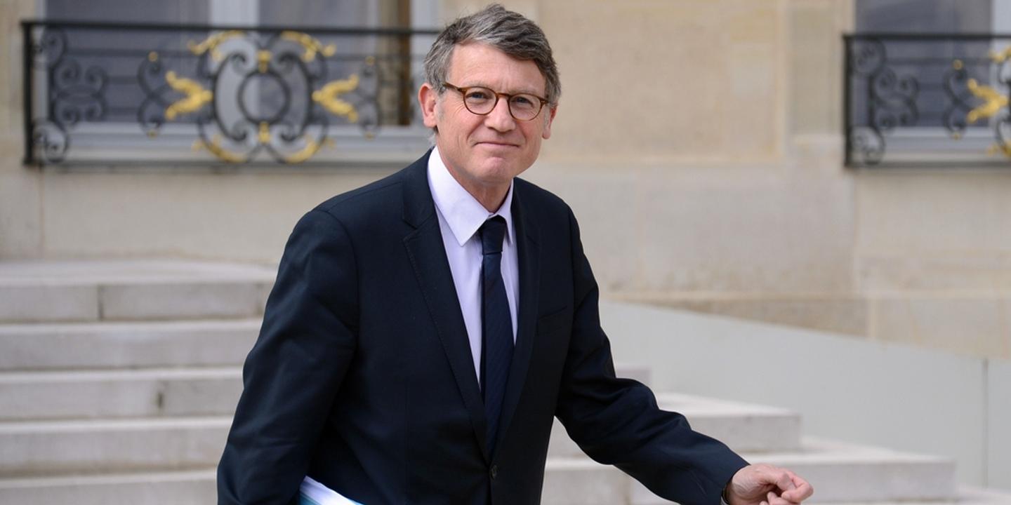 Victime De Censure Sanitaire Professeur Christian Perronne Peillon défend "la refondation de l'école" devant le Sénat
