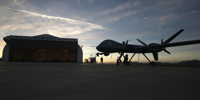 Un drone Predator dans l'Arizona,  près de la frontière mexicaine, le 7 mars.