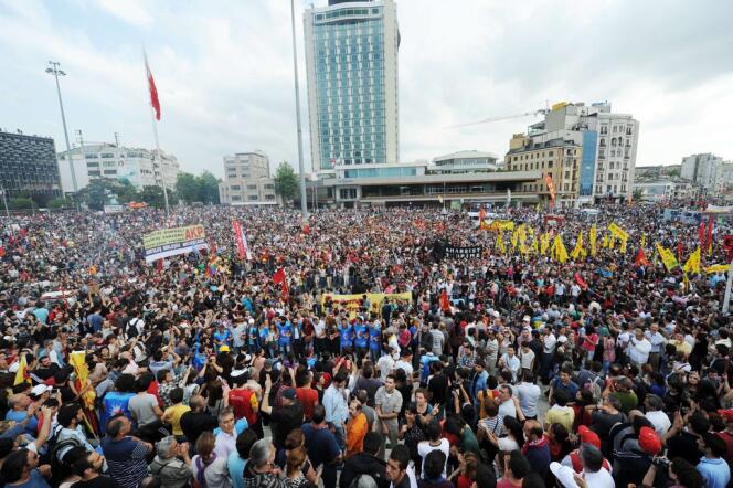 Sur la place Taksim, le 2 juin.